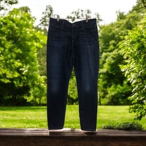 JOE’S Skinny Ankle Jeans size 32